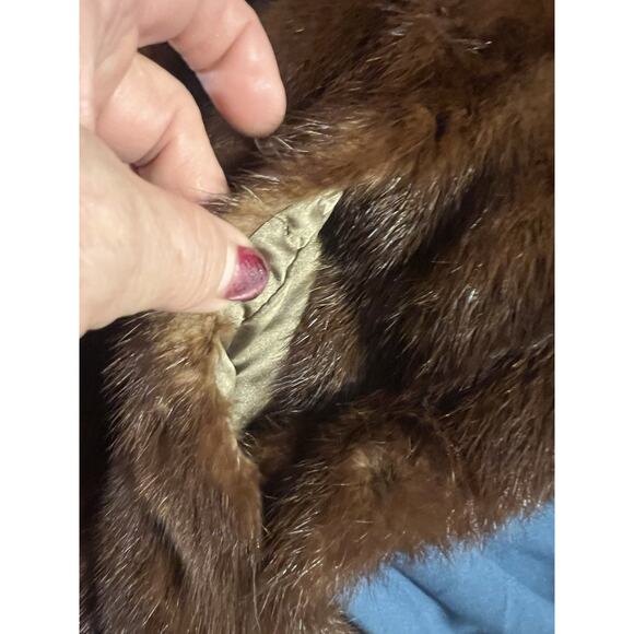 Vintage Fredrick & Nelson Fur Salon Woman's Mink Shawl Silk Lined with Pockets L - Picture 10 of 15